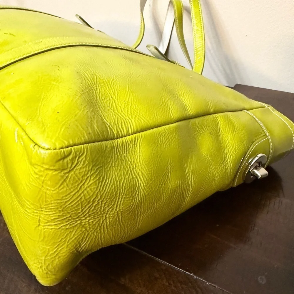 Vintage Coach Lime Green Leather Tote# 9789